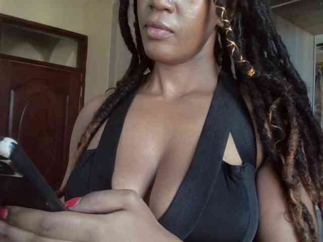 Saharangoddess webcam