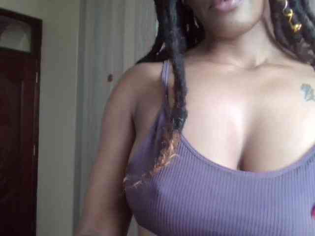 Saharangoddess webcam
