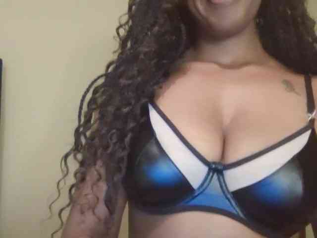 Saharangoddess webcam