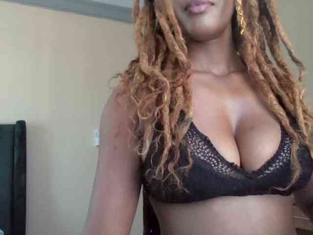 Saharangoddess webcam