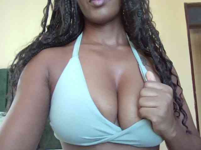 Saharangoddess webcam