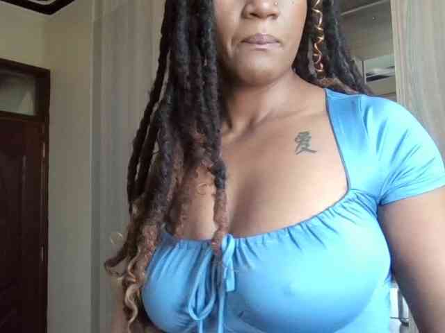 Saharangoddess webcam