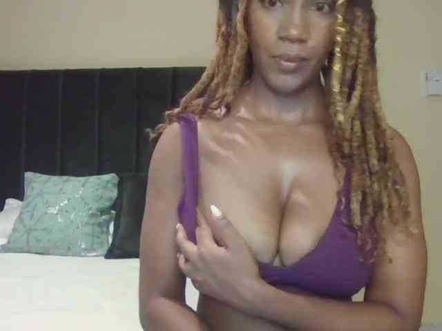 Saharangoddess webcam