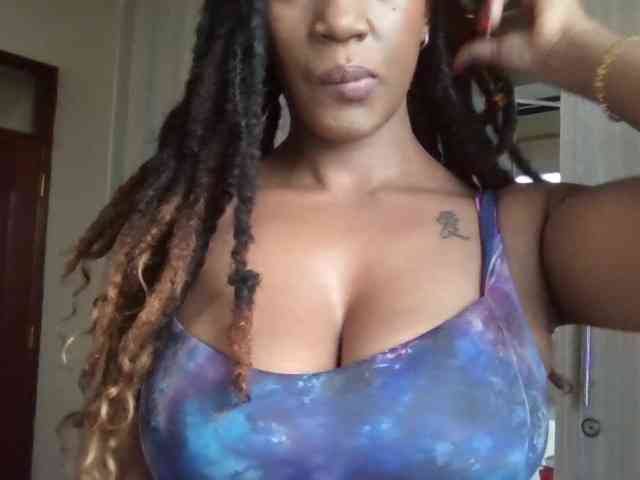 Saharangoddess webcam