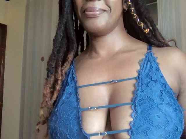 Saharangoddess webcam