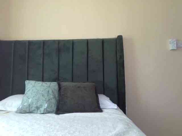 Saharangoddess webcam