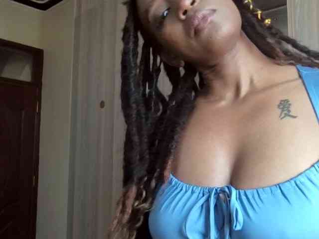 Saharangoddess webcam