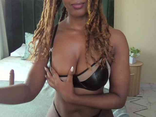 Saharangoddess webcam