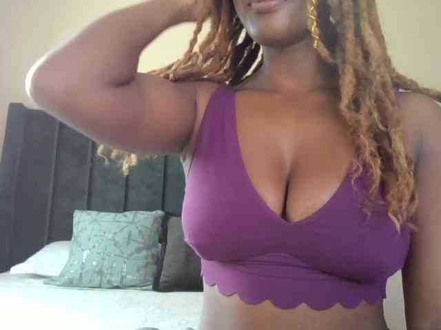 Saharangoddess webcam