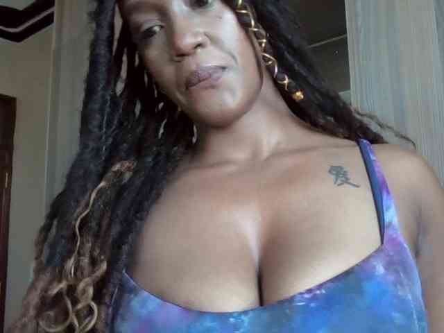 Saharangoddess webcam