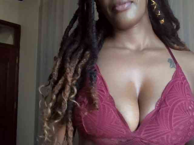 Saharangoddess webcam
