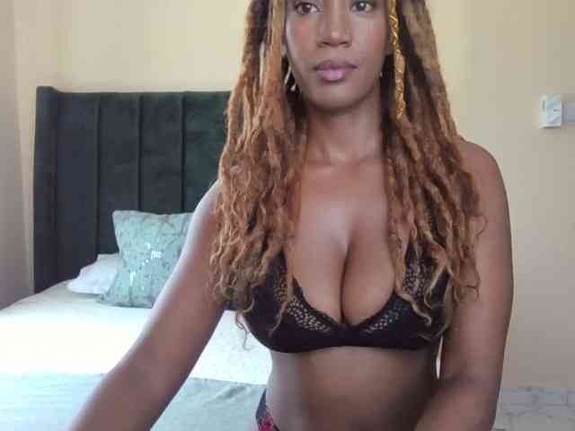 Saharangoddess webcam