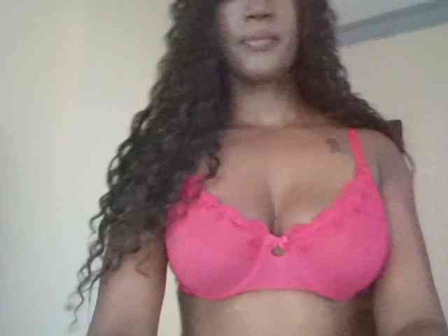 Saharangoddess webcam