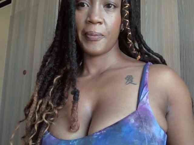 Saharangoddess webcam