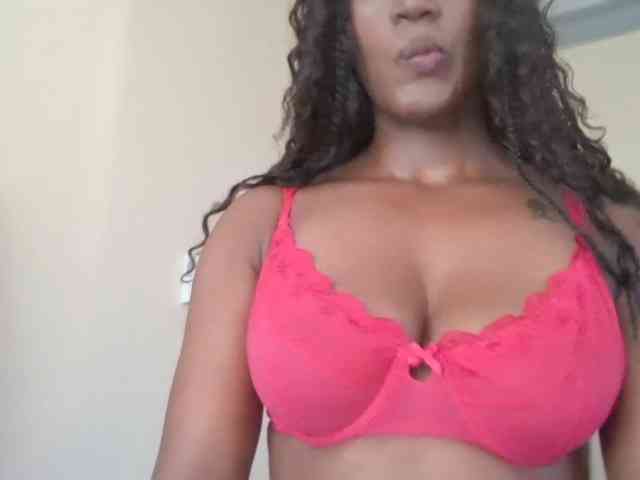 Saharangoddess webcam