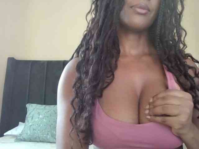 Saharangoddess webcam