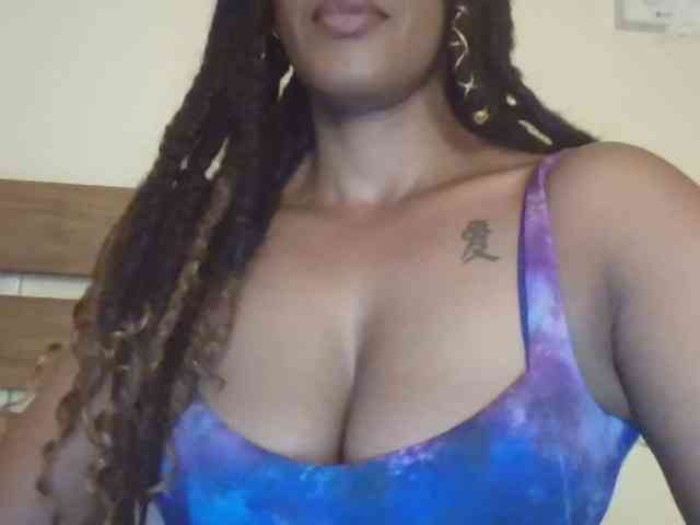 Saharangoddess webcam