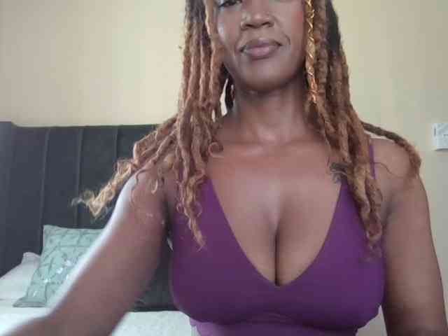 Saharangoddess webcam