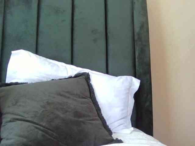 Saharangoddess webcam