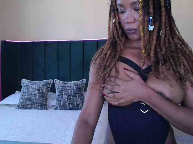 Saharangoddess webcam