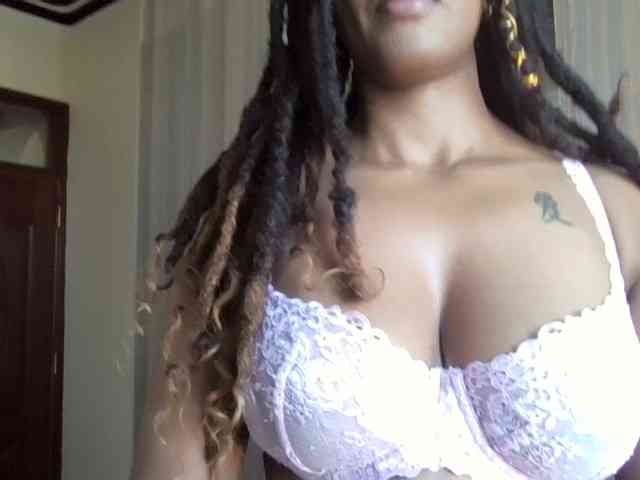 Saharangoddess webcam