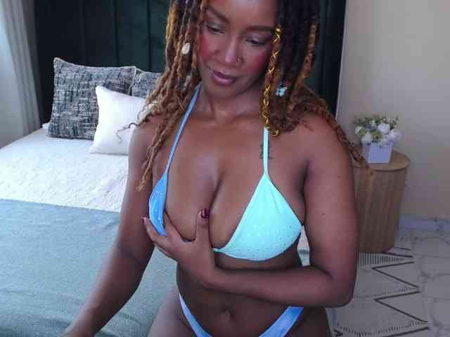 Saharangoddess webcam