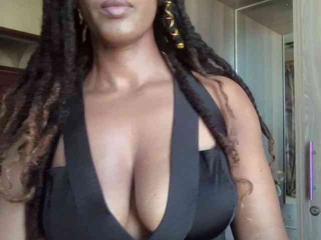 Saharangoddess webcam