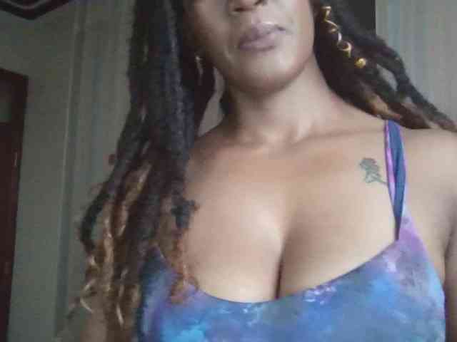 Saharangoddess webcam