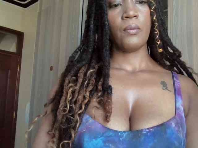 Saharangoddess webcam