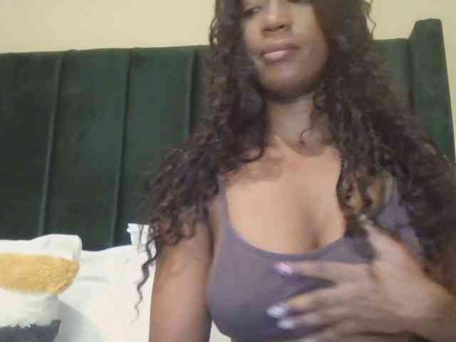 Saharangoddess webcam