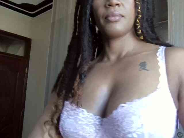 Saharangoddess webcam