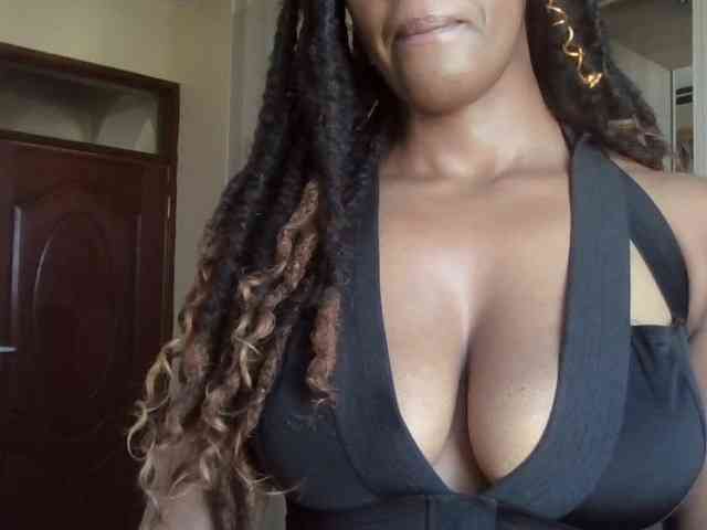 Saharangoddess webcam