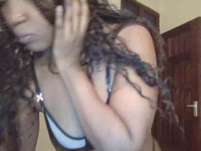 Saharangoddess webcam