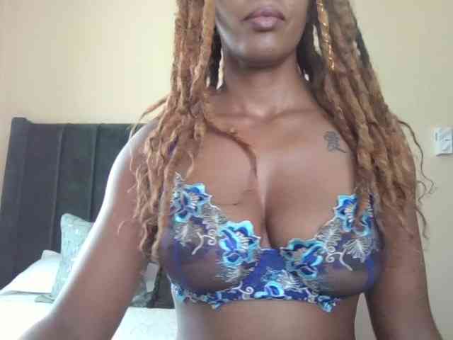 Saharangoddess webcam