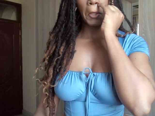 Saharangoddess webcam