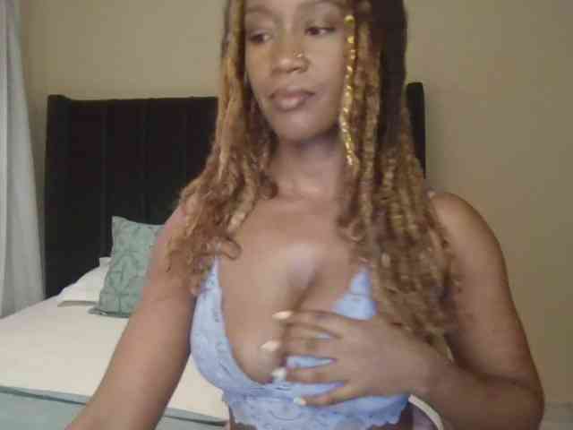 Saharangoddess webcam