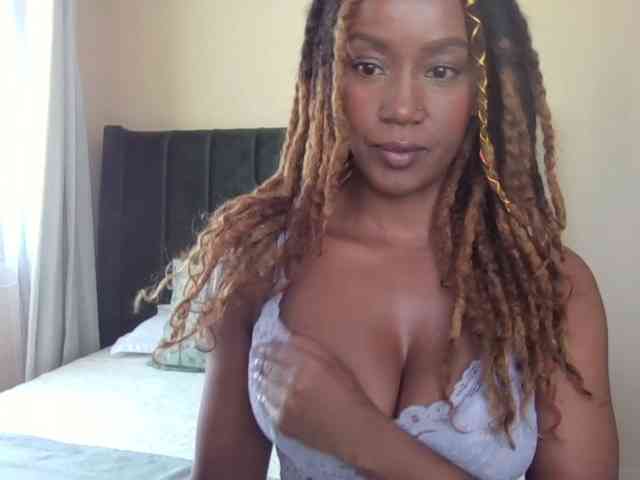 Saharangoddess webcam