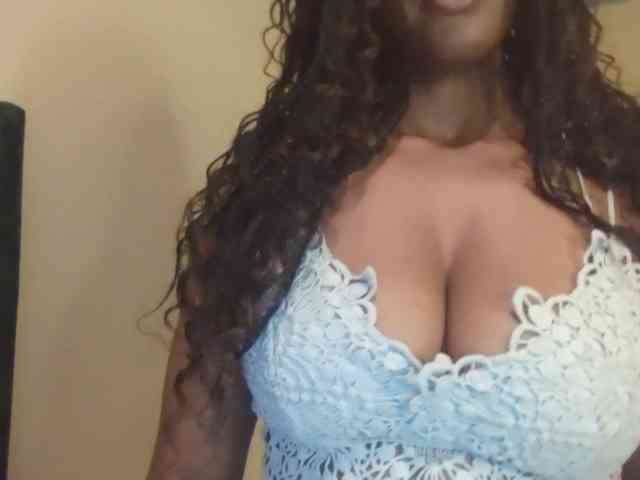 Saharangoddess webcam