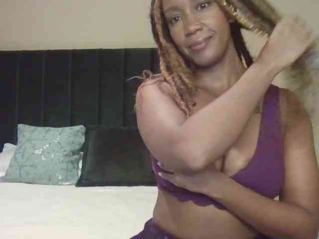 Saharangoddess webcam