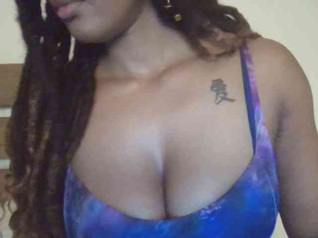 Saharangoddess webcam