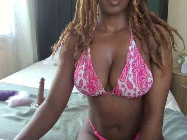 Saharangoddess webcam