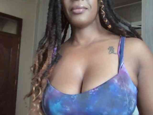 Saharangoddess webcam