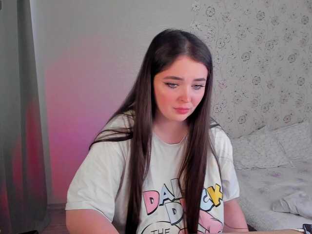 Alicenextdoor's BongaCams show and profile