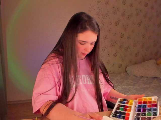 Alicenextdoor live cam