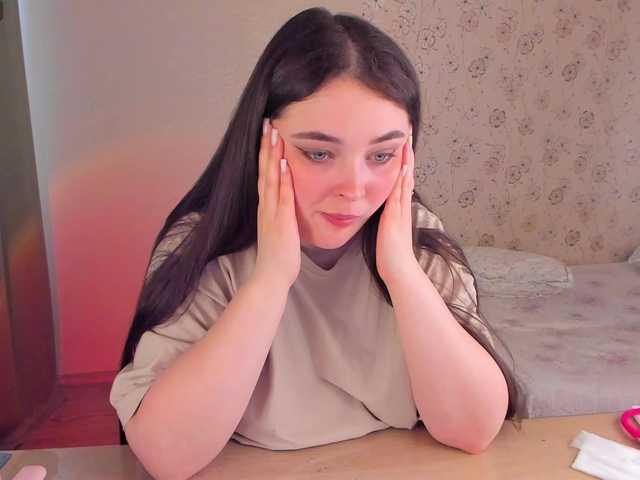 Alicenextdoor's BongaCams show and profile