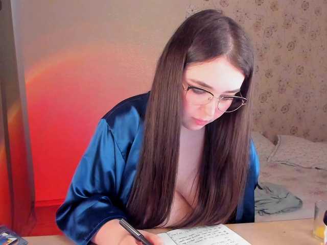 Alicenextdoor's BongaCams show and profile