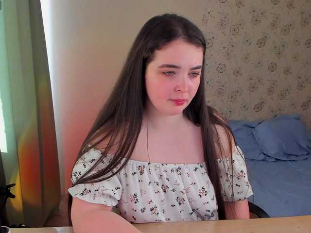 Alicenextdoor's BongaCams show and profile