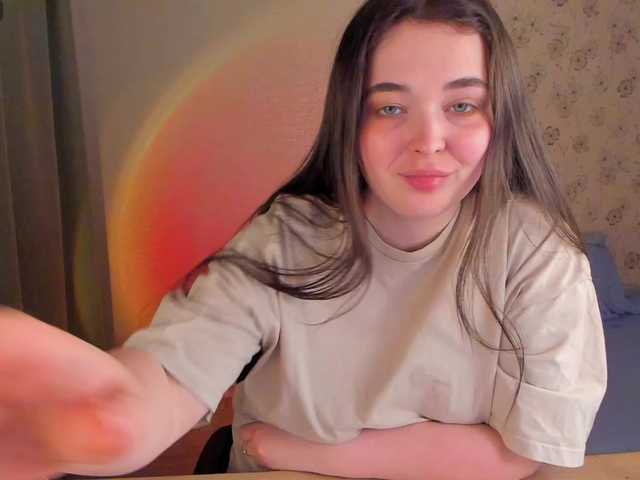 Alicenextdoor's BongaCams show and profile