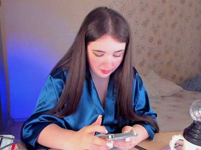 Alicenextdoor's BongaCams show and profile