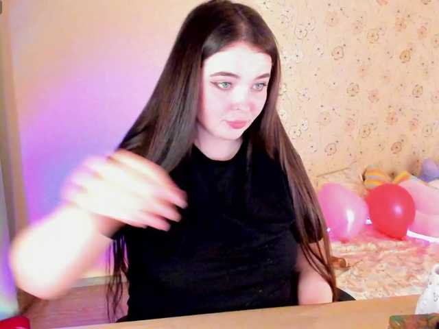 Alicenextdoor's BongaCams show and profile